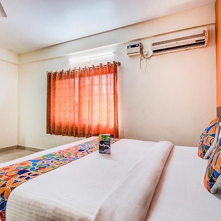 Otel Бангалор Екстериор снимка